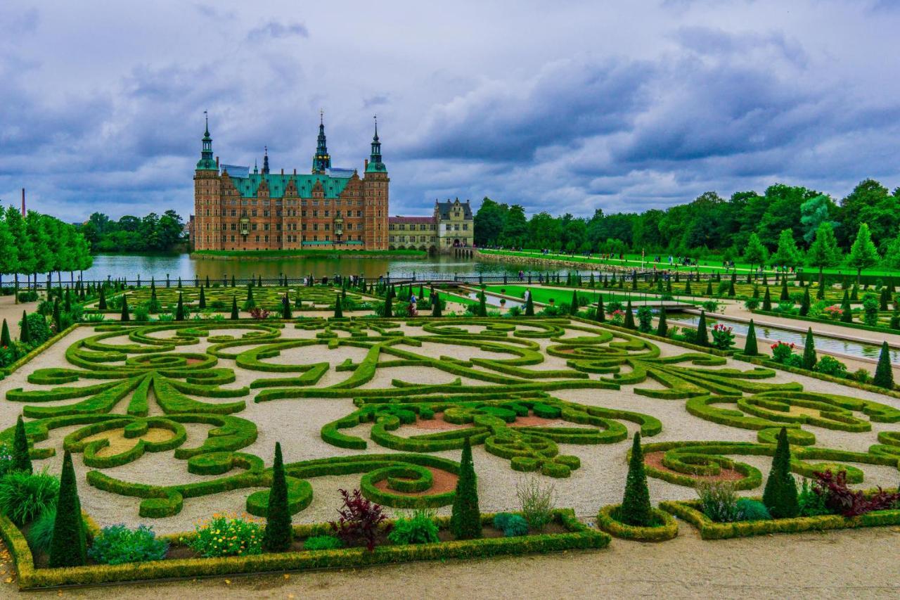 Lovely 3Br Manor Apartment 5 Min From Tivoli Gardens โคเปนเฮเกน ภายนอก รูปภาพ