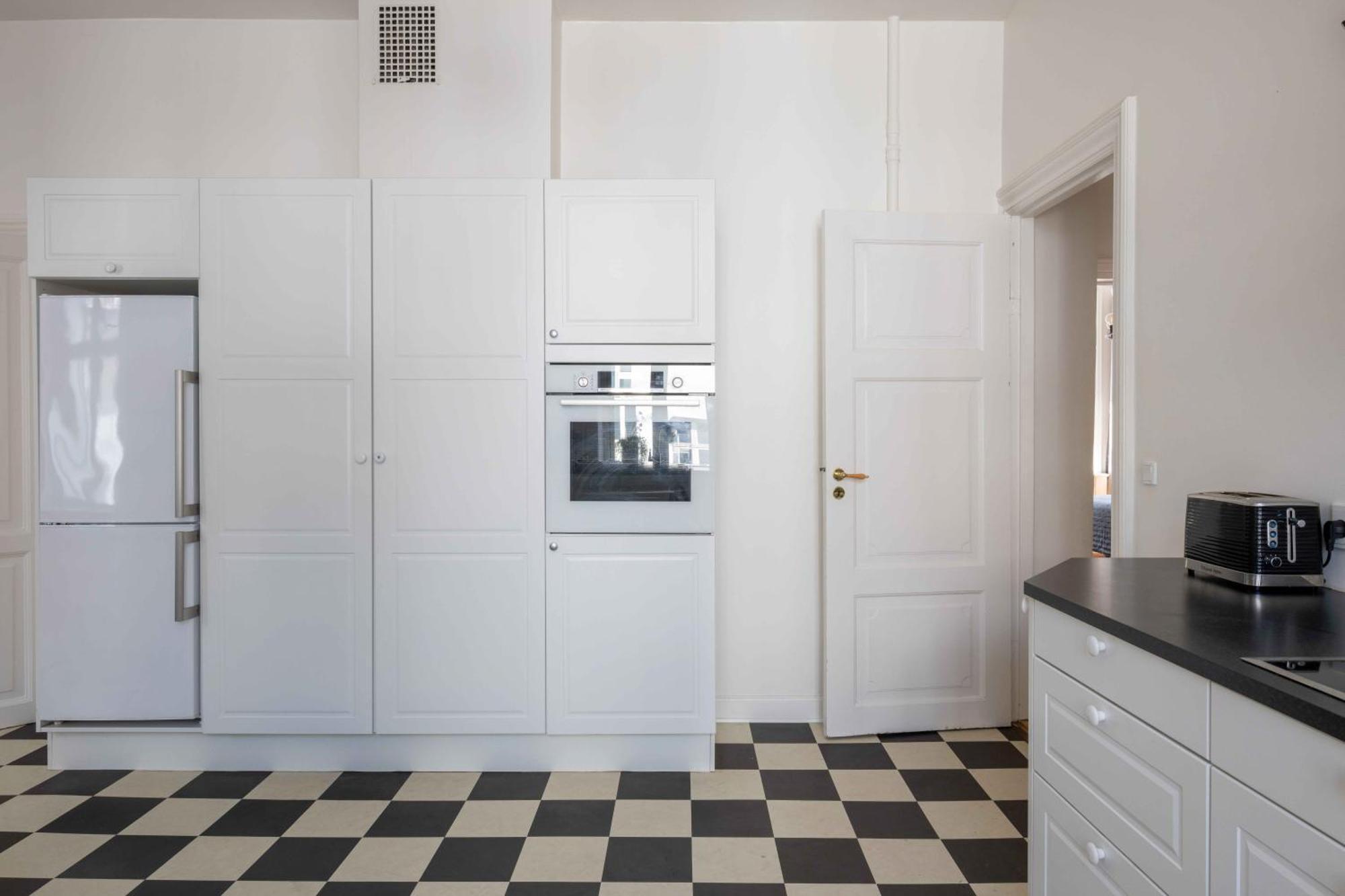 Lovely 3Br Manor Apartment 5 Min From Tivoli Gardens โคเปนเฮเกน ภายนอก รูปภาพ