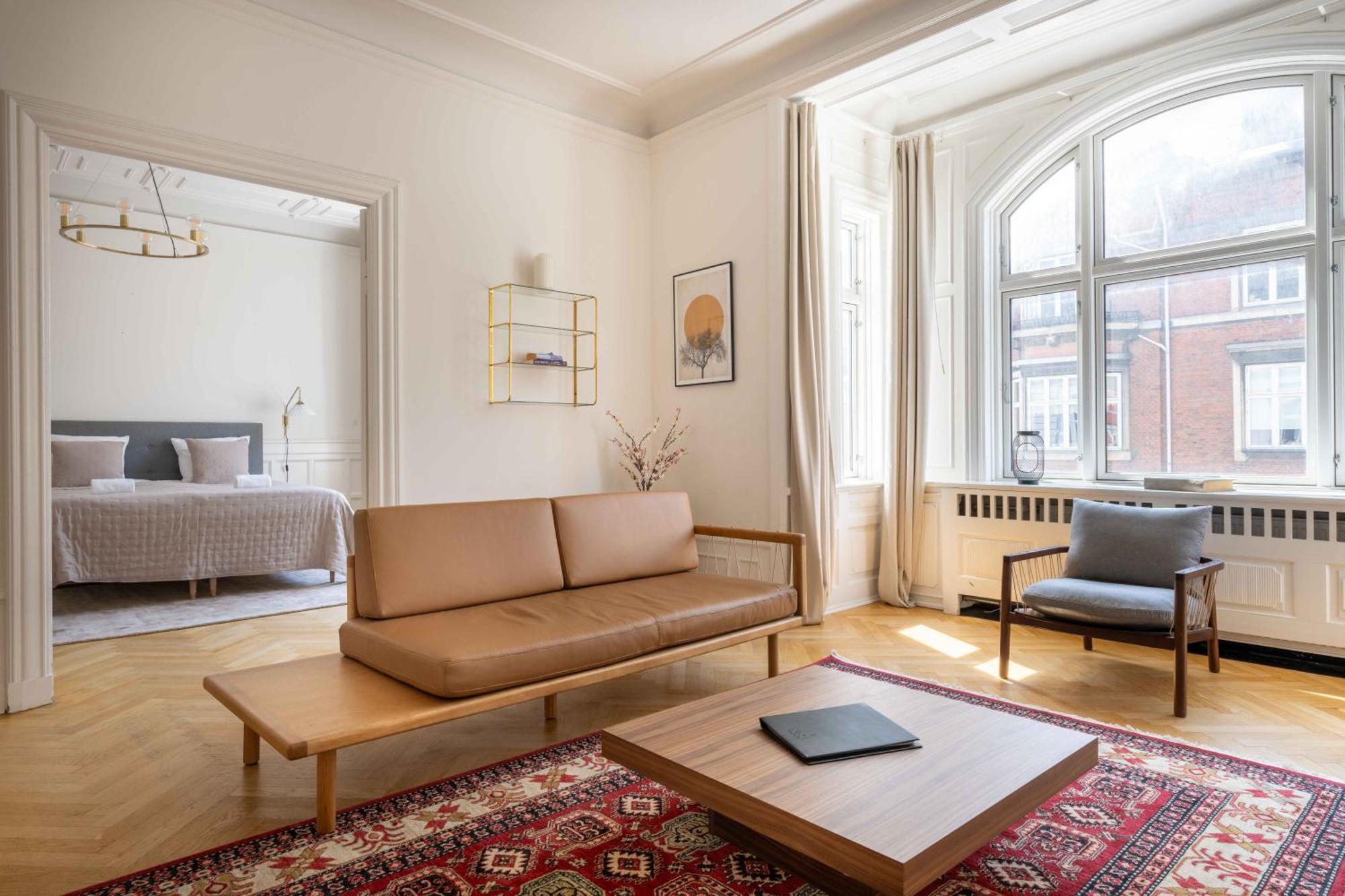 Lovely 3Br Manor Apartment 5 Min From Tivoli Gardens โคเปนเฮเกน ภายนอก รูปภาพ