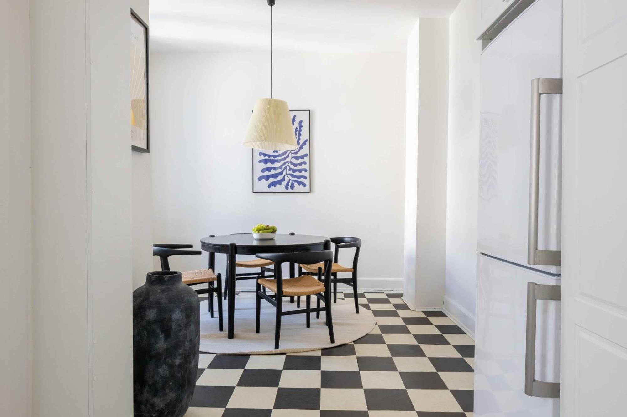 Lovely 3Br Manor Apartment 5 Min From Tivoli Gardens โคเปนเฮเกน ภายนอก รูปภาพ